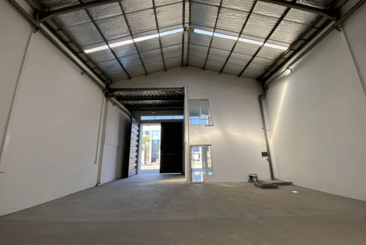 Gudang FORTUNE BUSINESS & INDUSTRIAL ... Sidoarjo Jawa Timur Eko Wahyudi 085235111122 ASA INDONESIA BRIGHTON